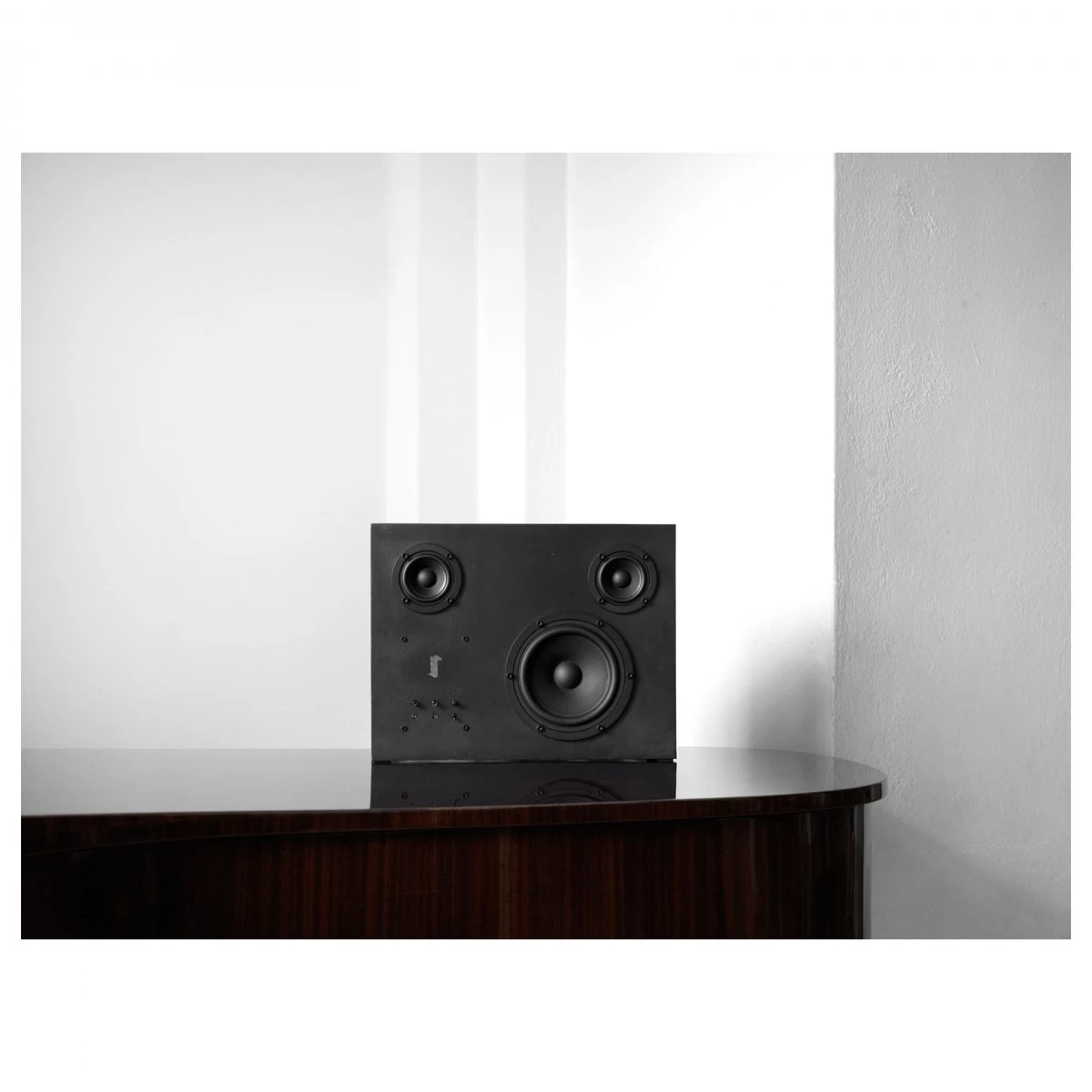 Transparent Steel Speaker - Image 6