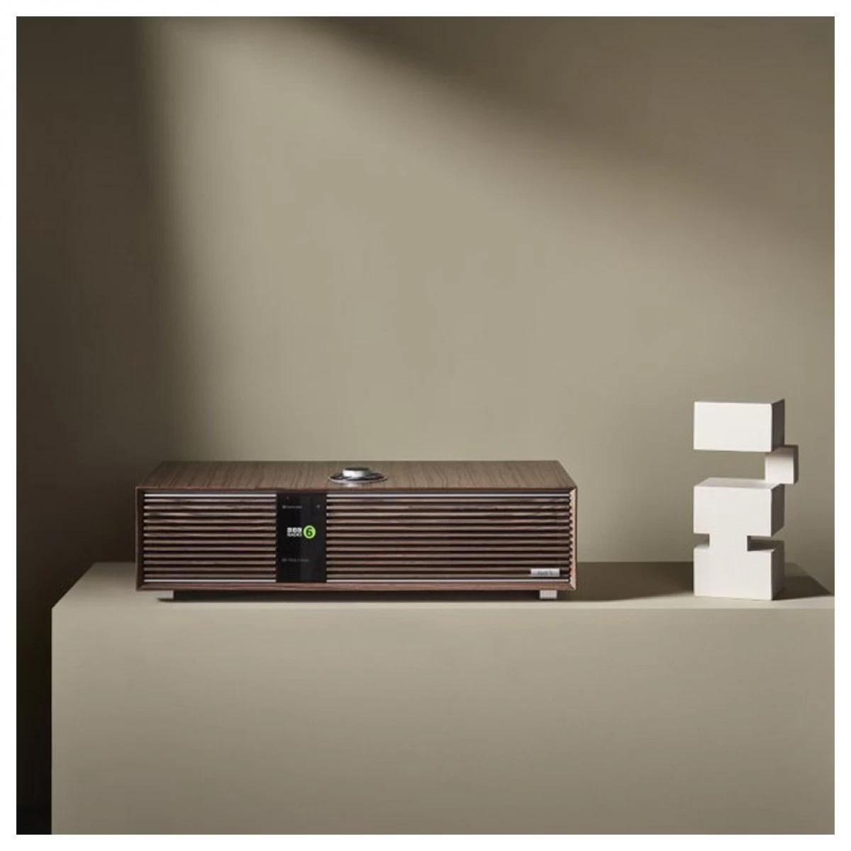 Ruark R410 Integrated Music System, Fused Walnut - Image 9