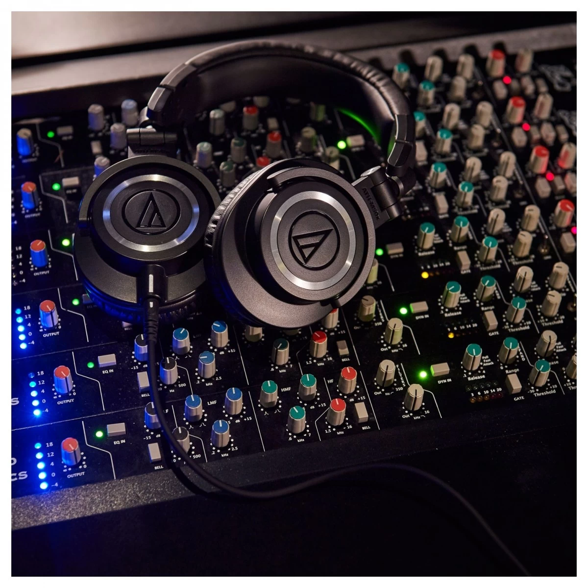 Audio-technica Audio Technica ATH-M50x Headphones, Black - Image 9