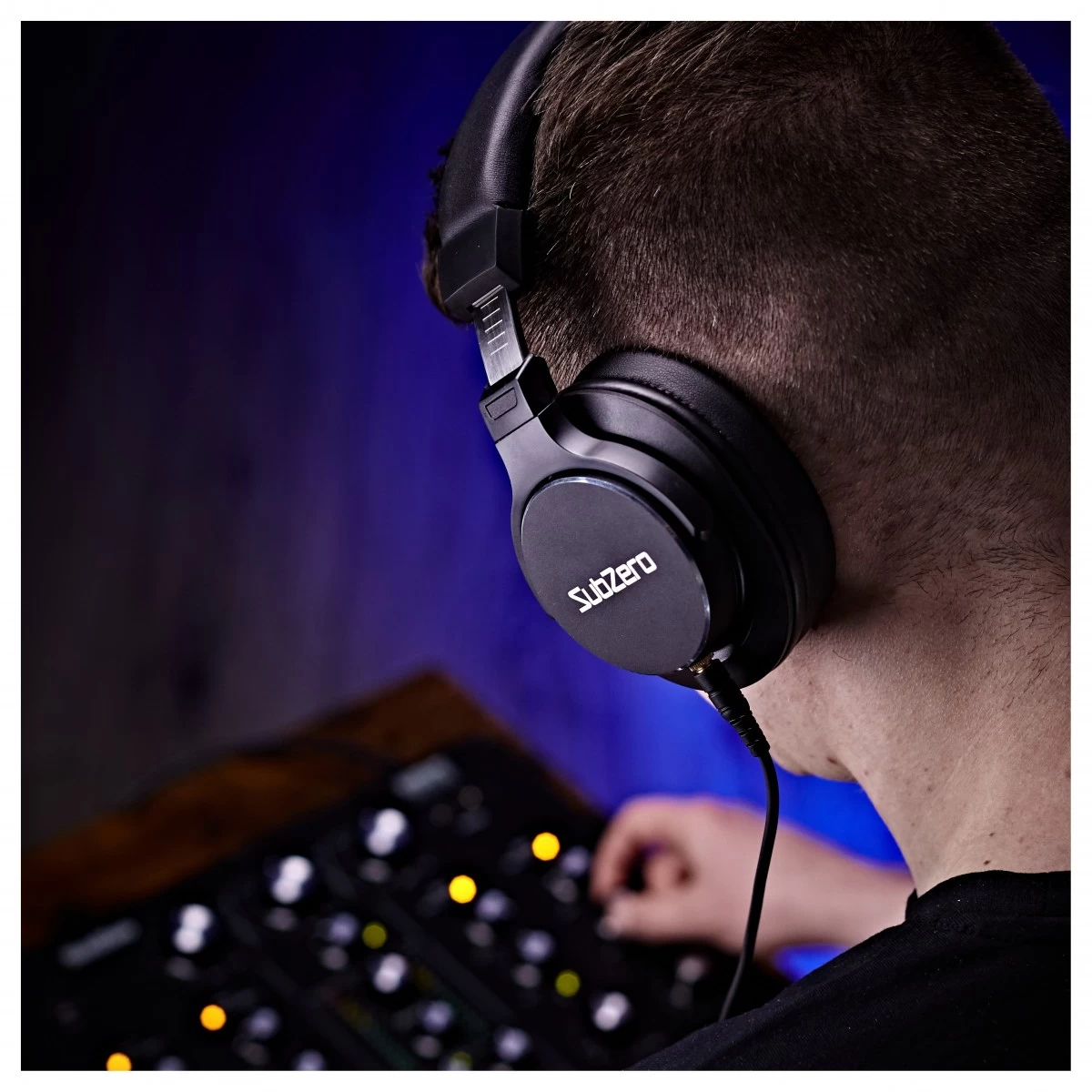 SubZero DJH200 Professional DJ Headphones - Image 2