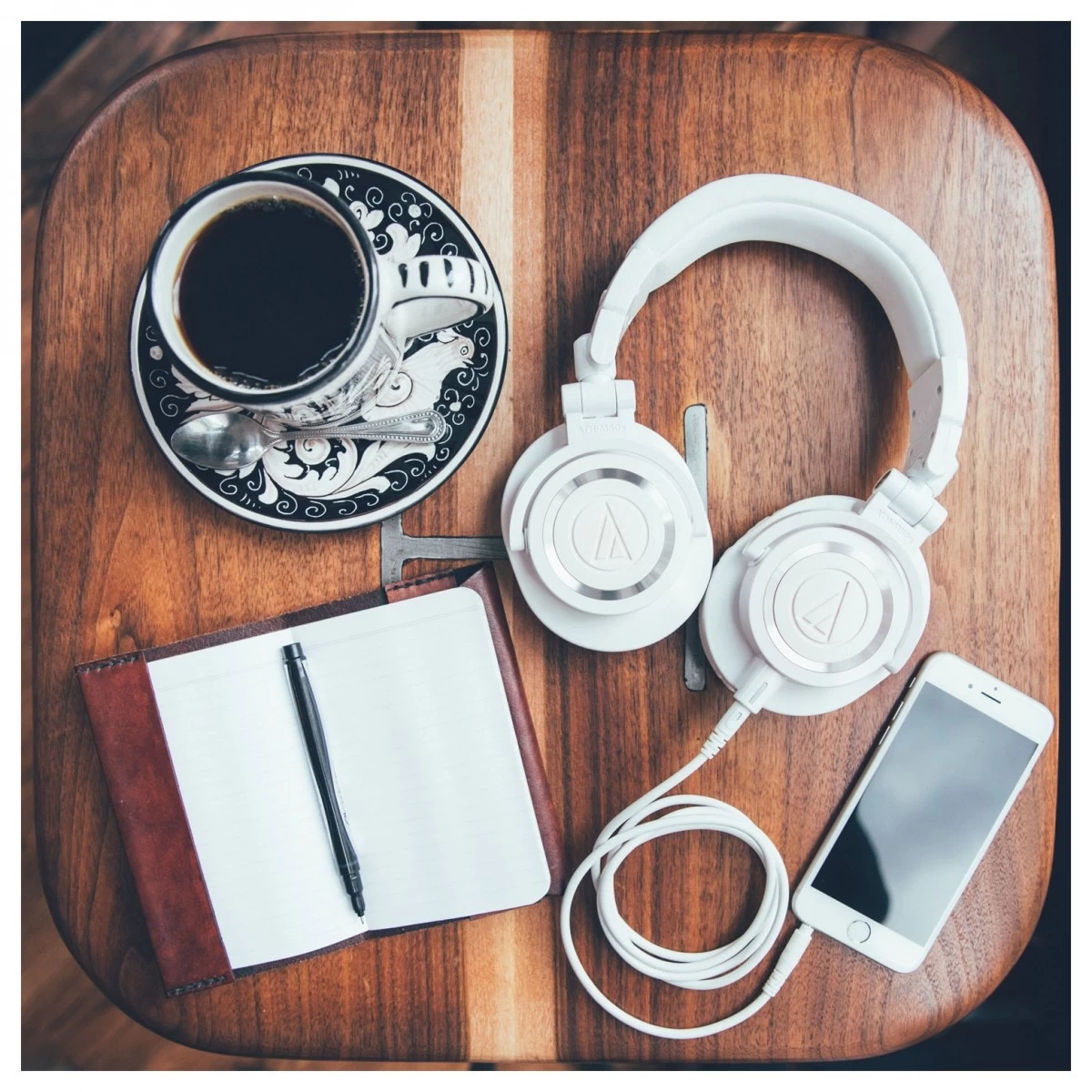 Audio-technica Audio Technica ATH-M50xWH Professional Monitor Headphones, White - Image 8