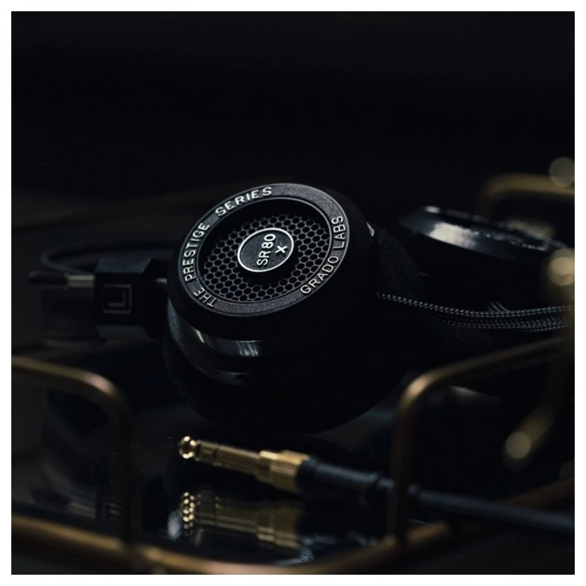 Grado SR80x Prestige Series Stereo Headphones With W/ Headphone Stand - Image 4