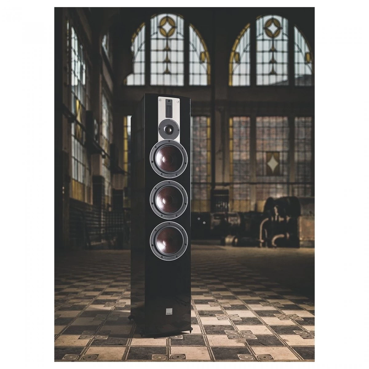 DALI Rubicon 8 Floorstanding Speakers (Pair), Walnut - Image 3